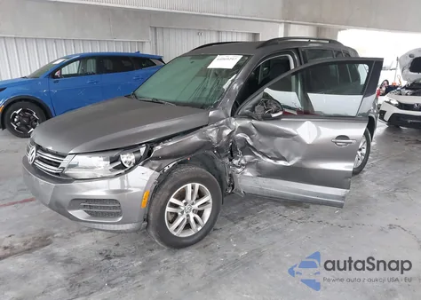 2015 Volkswagen Tiguan S из США, поврежденный, VIN WVGAV7AX9FW521813